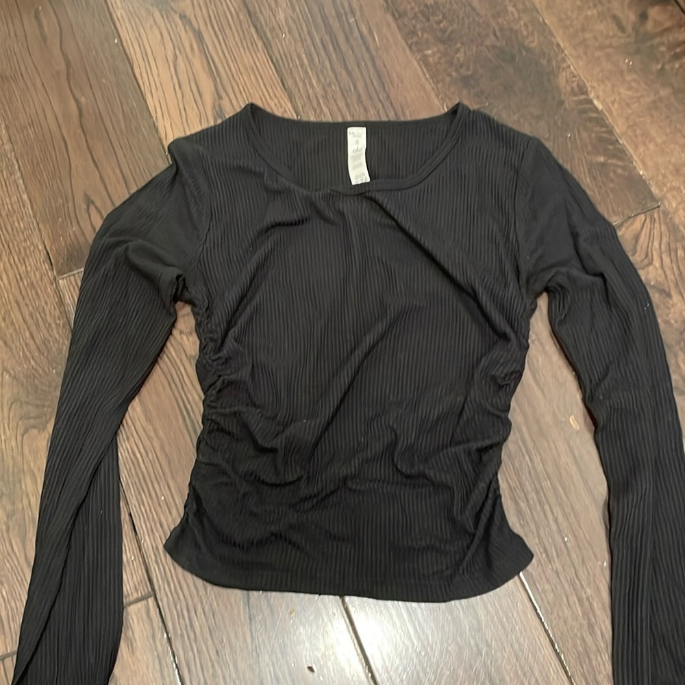 Alo gathered long sleeve size small